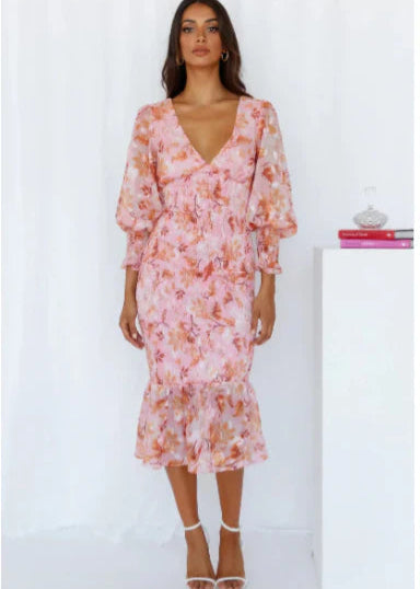 Brenda - Elegant and Chic Floral Dress