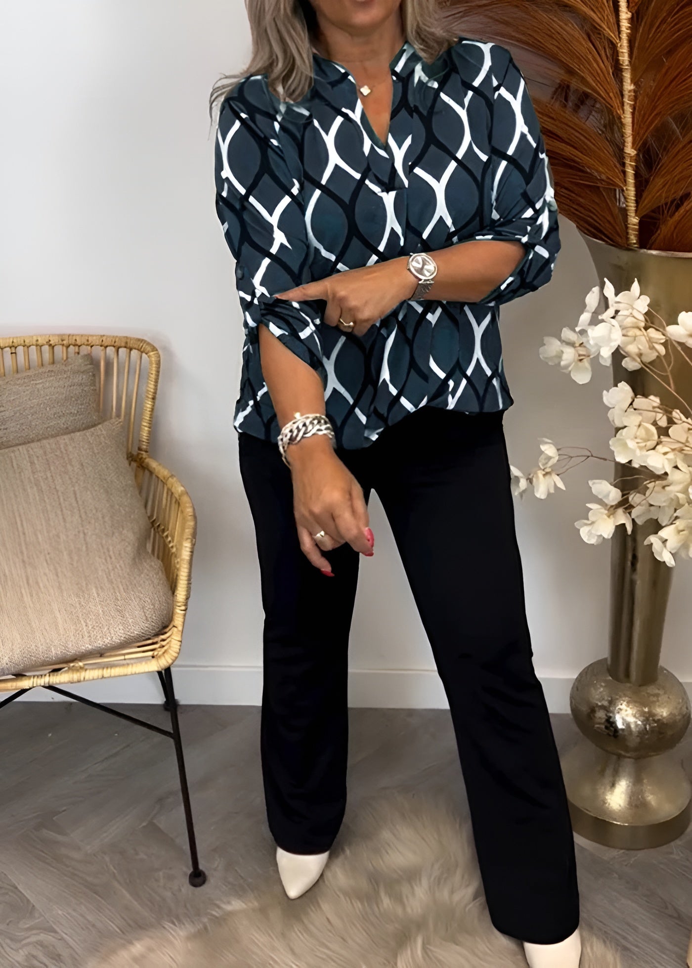 Colette - Casual Blouse with Elegant Pattern