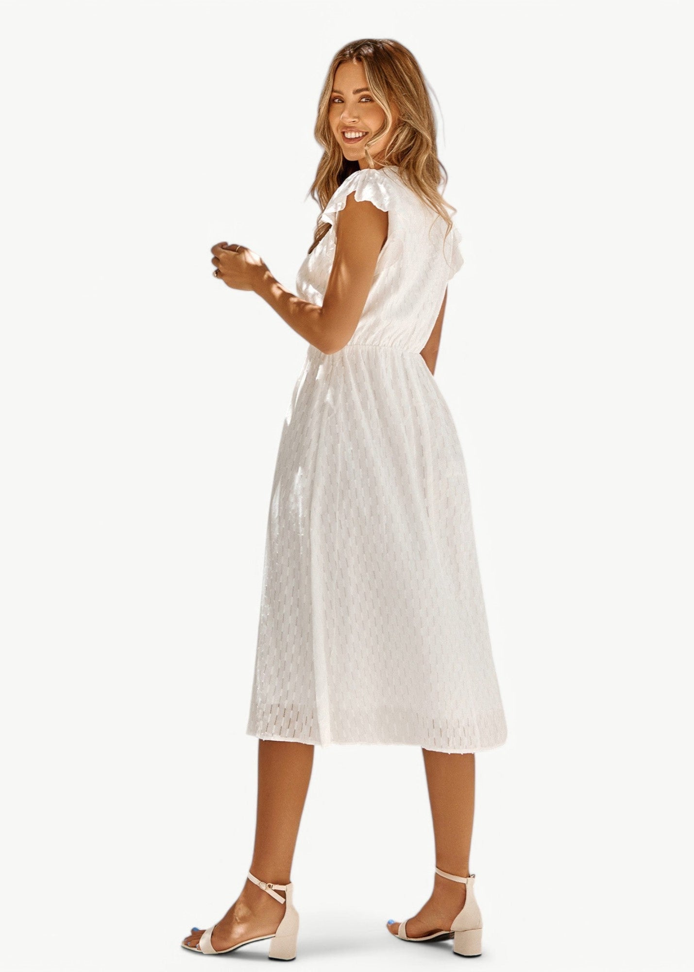Violet - V-neck dress with ruffles