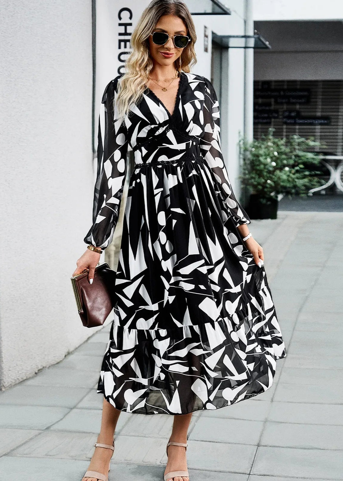 Lara - Flattering Floral Dress