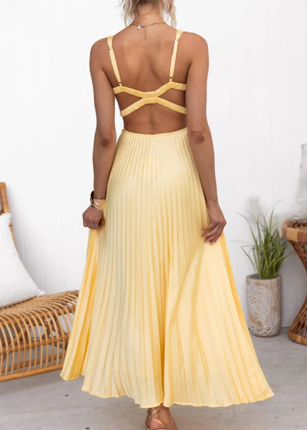 Mabel - V-neck Pleated Maxi Dress
