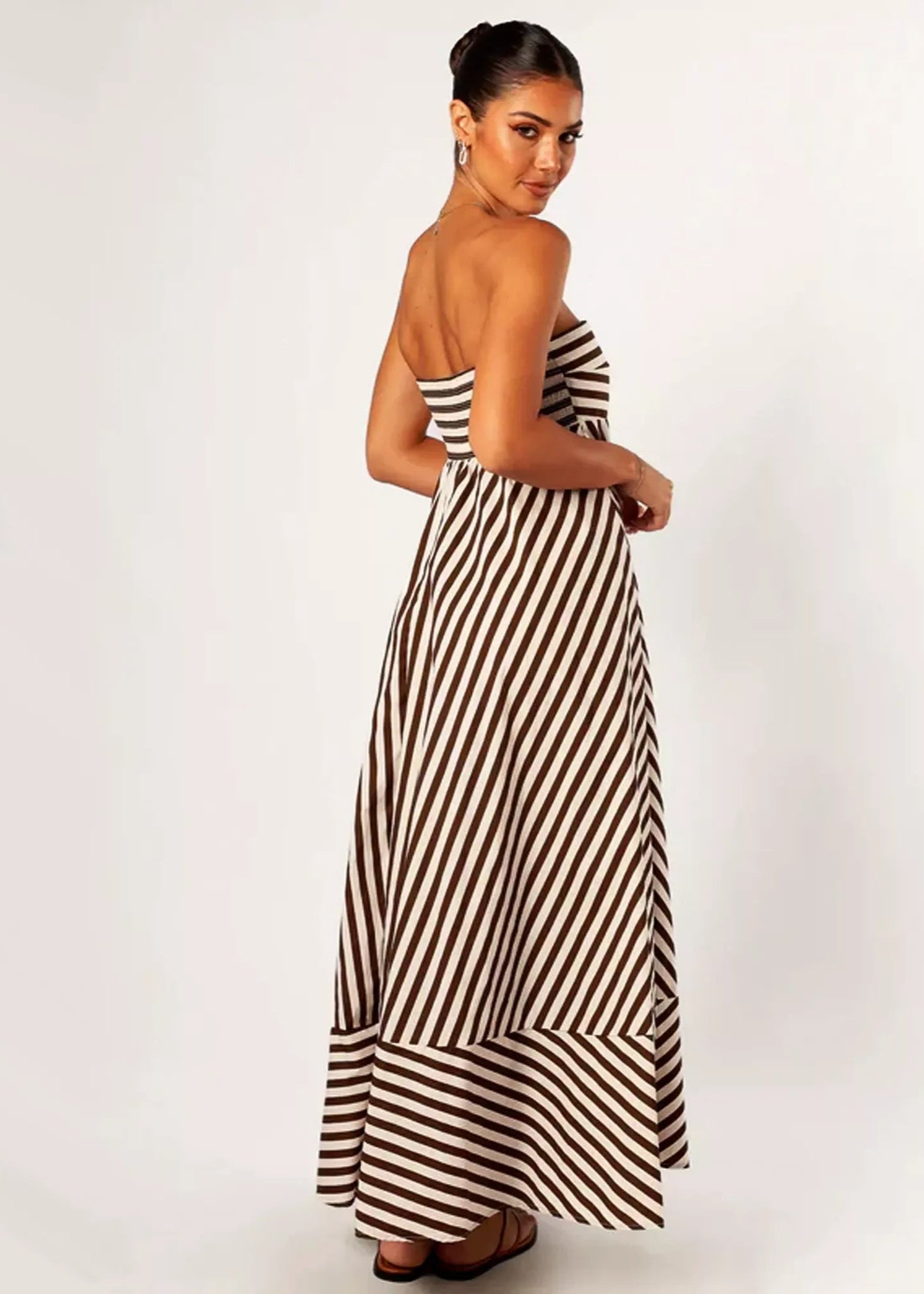 Nola - Maxi Dress With Charm and Elegance