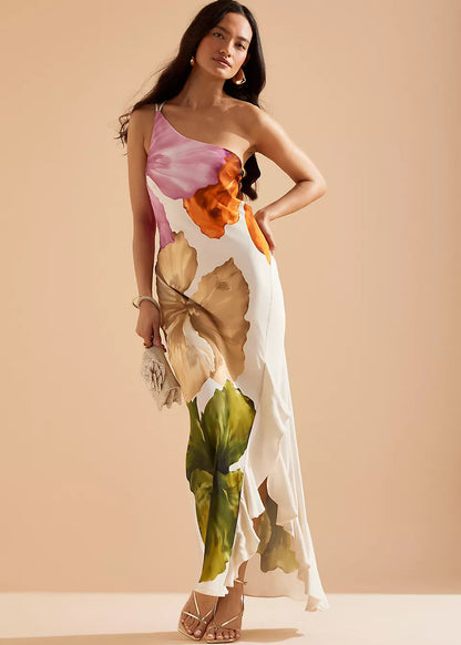 Jorine - Elegant and Modern Maxi Dress