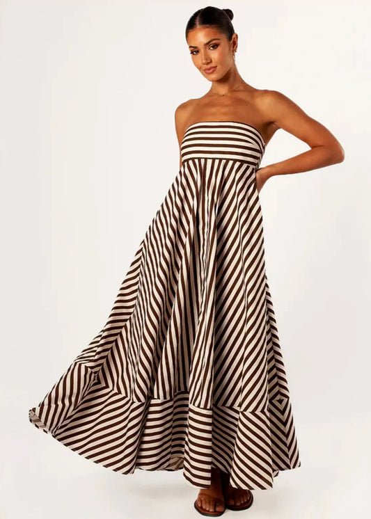 Nola - Maxi Dress With Charm and Elegance