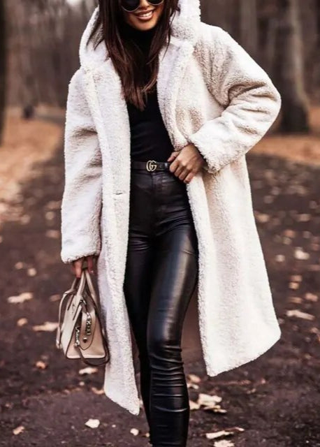 Jennifer - Chic & Cozy Hooded Coat