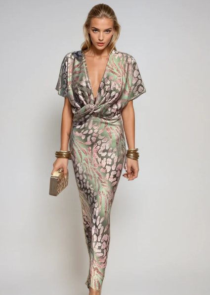 Amenda - Sophisticated Silk Dress