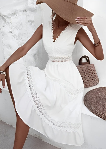 Lynn - Summer Dress With Stylish Lace